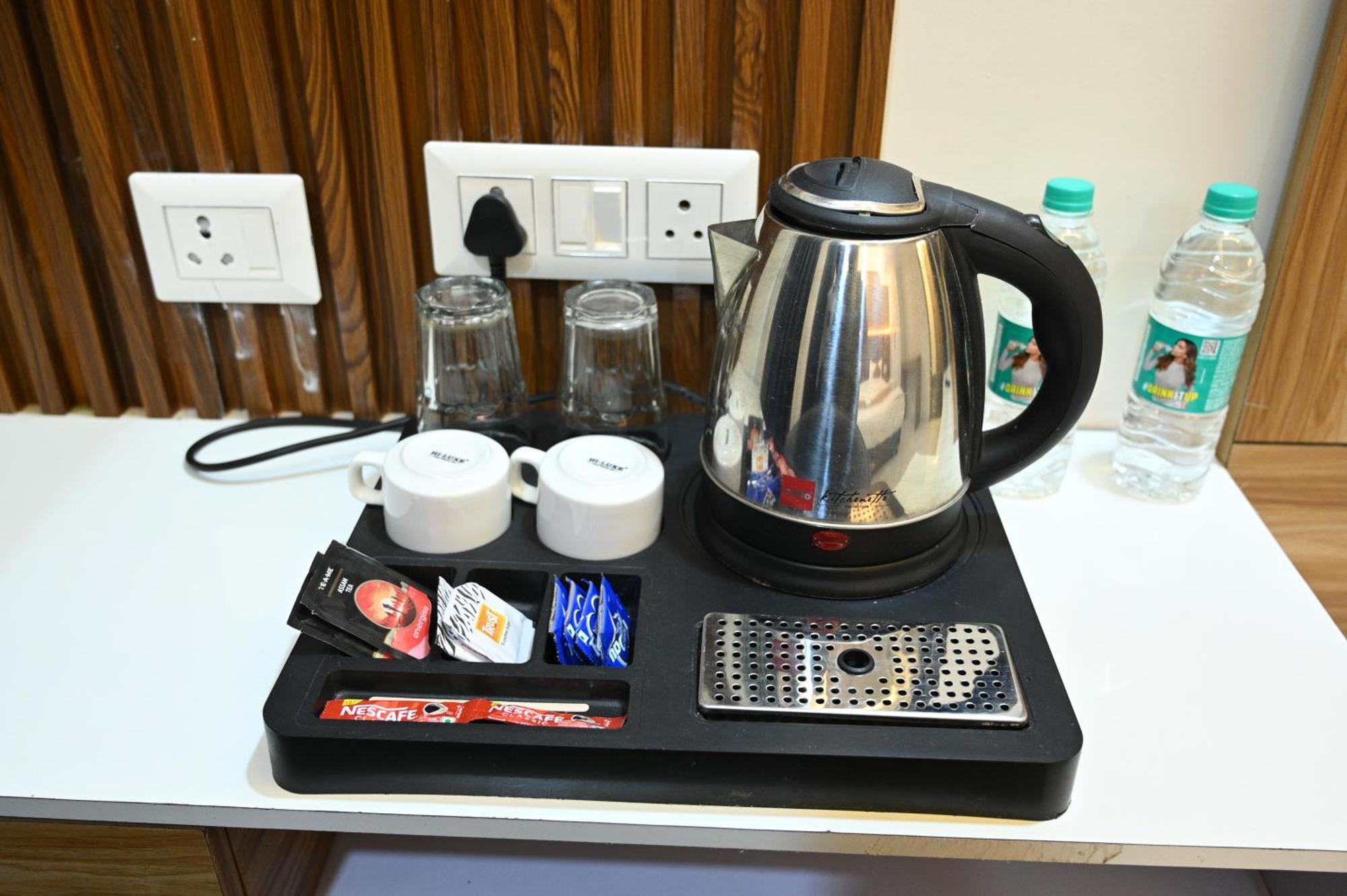 The Janki Hotel Ayodhya Kültér fotó